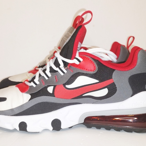 Nike Air Max 270 React. Size 6y - Picture 6 of 9
